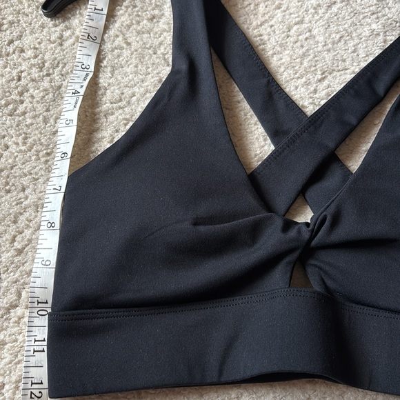 Fabletics Oasis sports bra - Picture 10 of 10